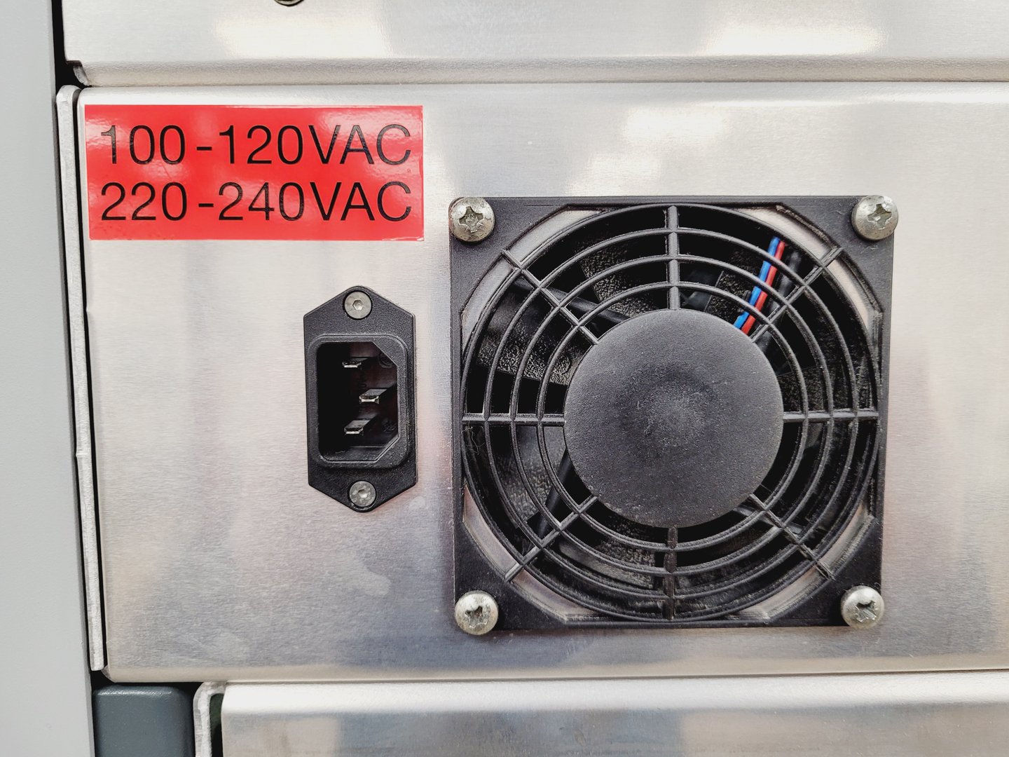 Image of Tecan Freedom Evo-2 200 Base Liquid Handler Evoware with Stand