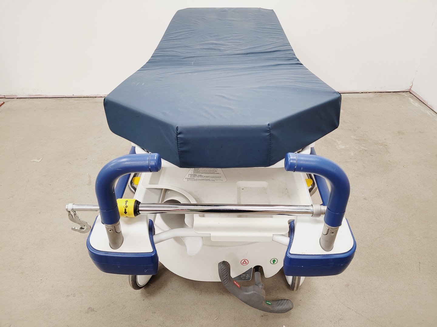 Image of Stryker 1105 5th Wheel Stretcher Hydraulic Trolley 