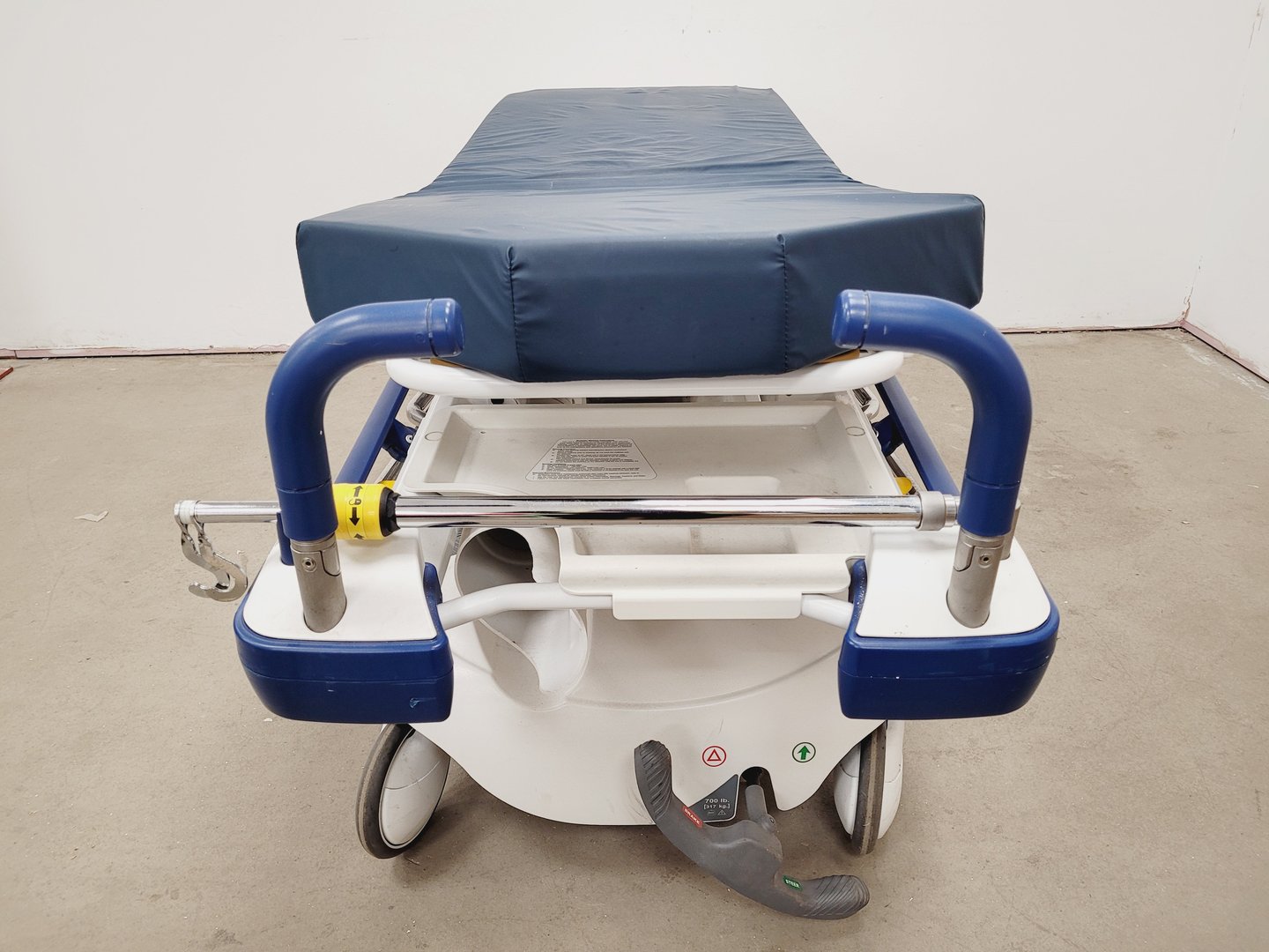 Image of Stryker 1105 5th Wheel Stretcher Hydraulic Trolley 