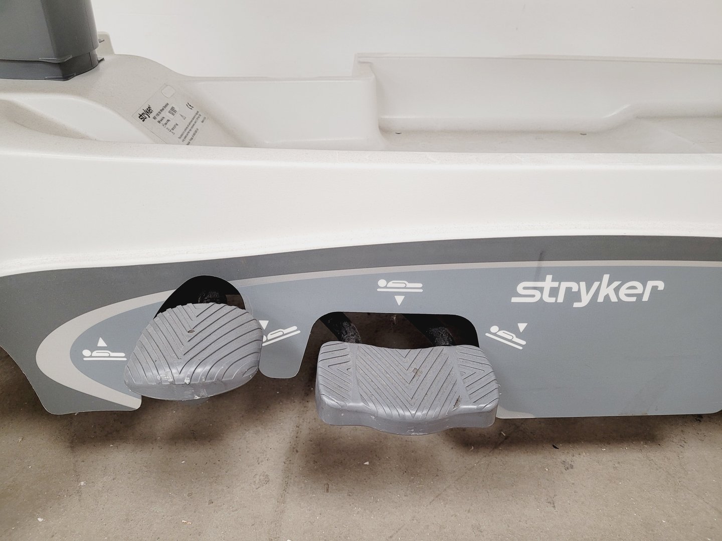Image of Stryker 1105 5th Wheel Stretcher Hydraulic Trolley 