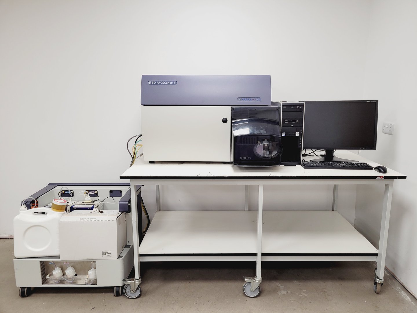 Image of BD Biosciences FACSCanto II Cell Sorter w/ Fluidics Cart & PC Lab