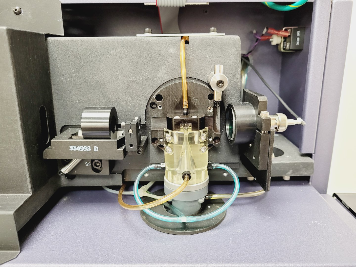 Image of BD Biosciences FACSCanto II Cell Sorter w/ Fluidics Cart & PC Lab