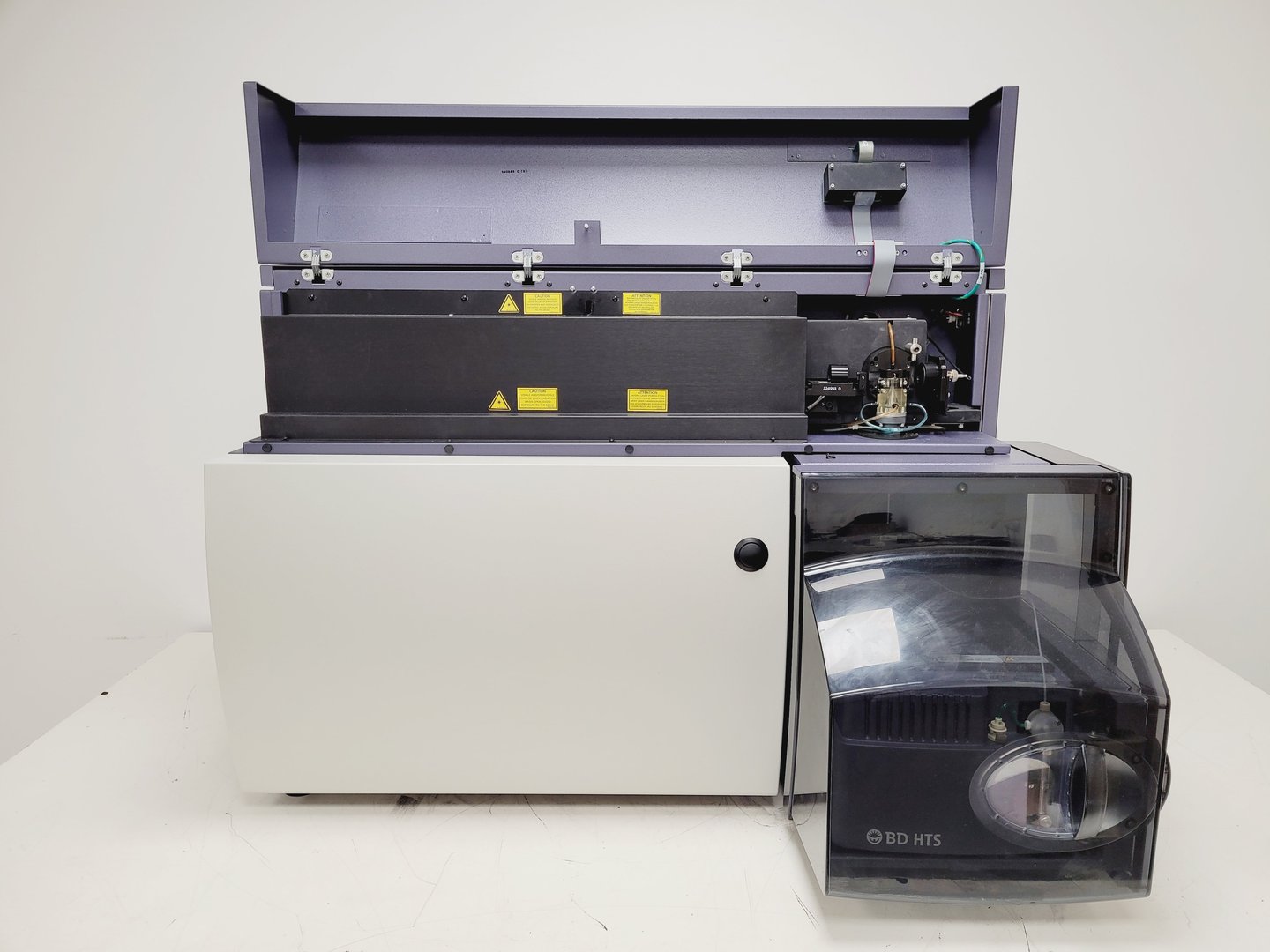 Image of BD Biosciences FACSCanto II Cell Sorter w/ Fluidics Cart & PC Lab