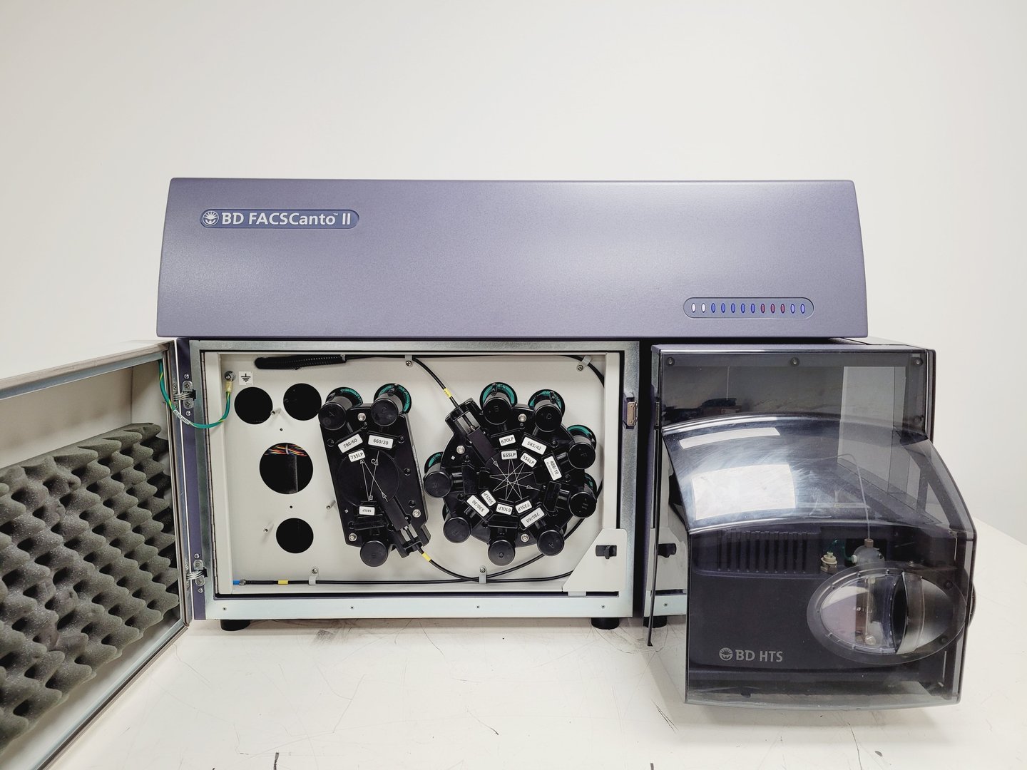 Image of BD Biosciences FACSCanto II Cell Sorter w/ Fluidics Cart & PC Lab