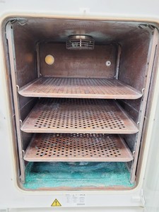 Thumbnail image of Thermo Scientific Heraeus BB15 CO2 Laboratory Incubator Lab