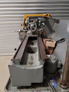 Thumbnail image of CVA Model 1A Series 111 Engineering Workshop Lathe & Tool Cabinet