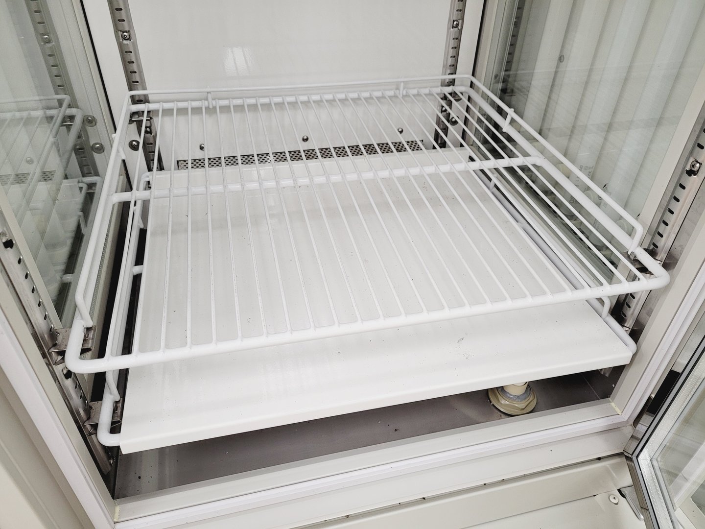 Image of Sanyo Versatile Environmental Test Chamber MLR-352H