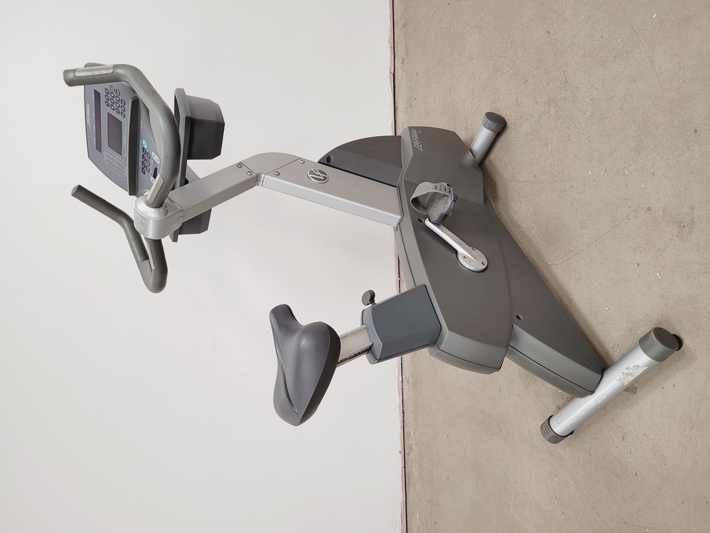 Image of Life Fitness 95ci Upright Cycle Exercise Bike