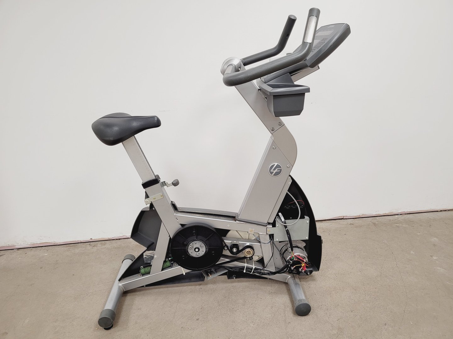 Image of Life Fitness 95ci Upright Cycle Exercise Bike (Needs New Battery)