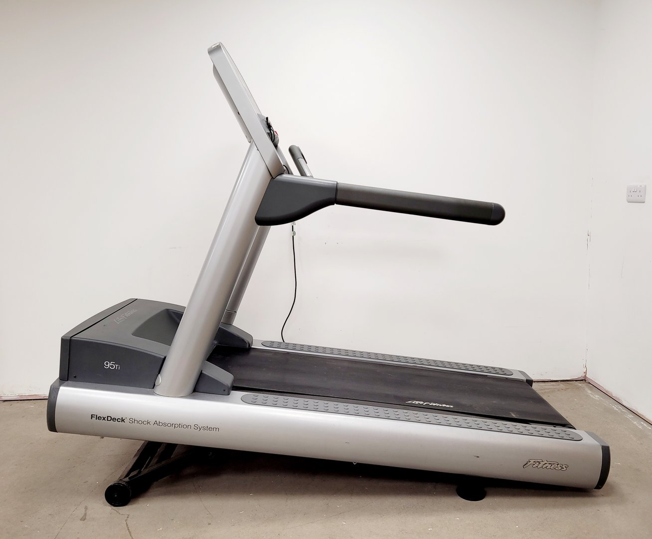 Image of Life Fitness 95Ti Commercial Gym Treadmill