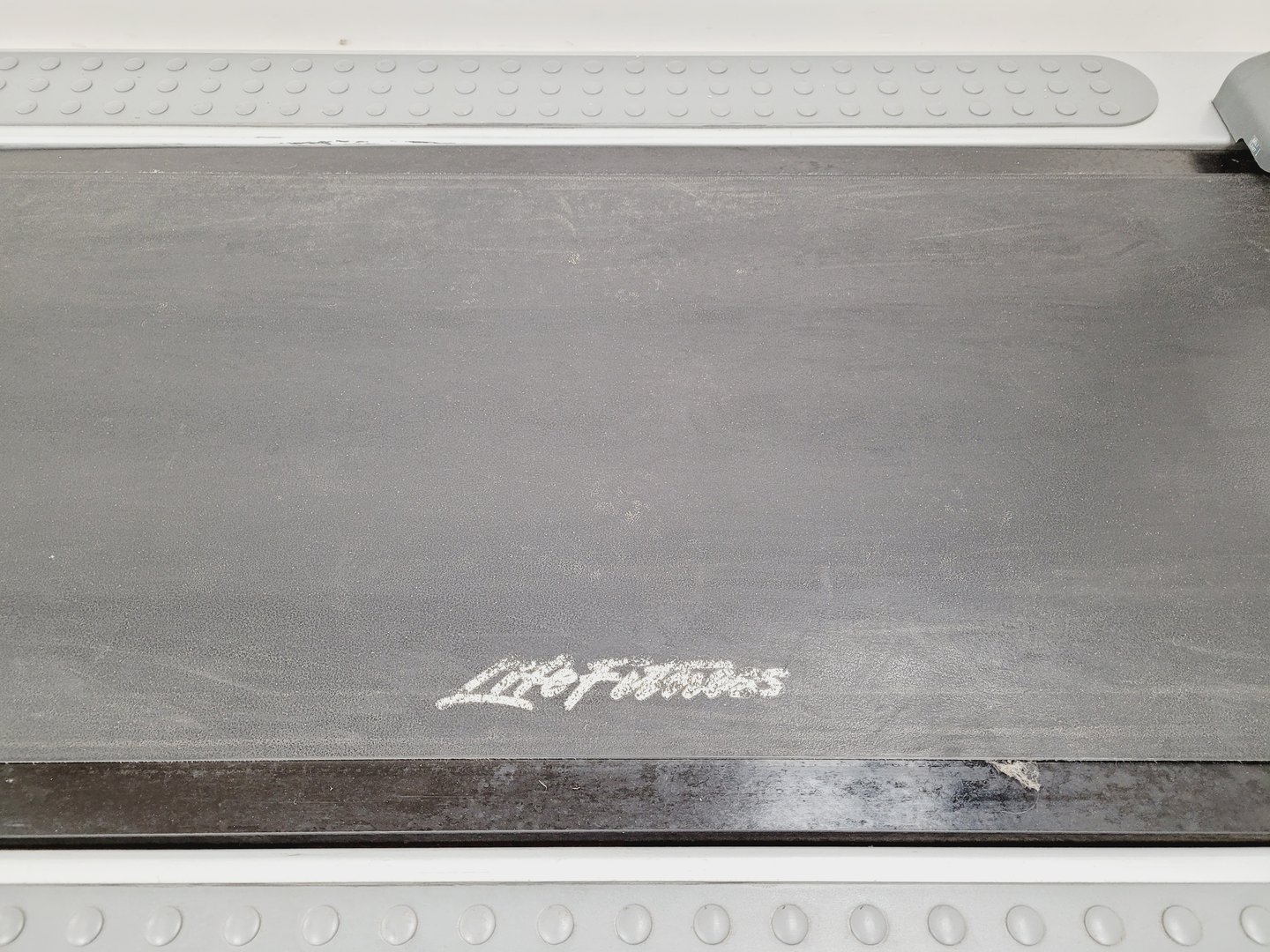 Image of Life Fitness 95Ti Commercial Gym Treadmill