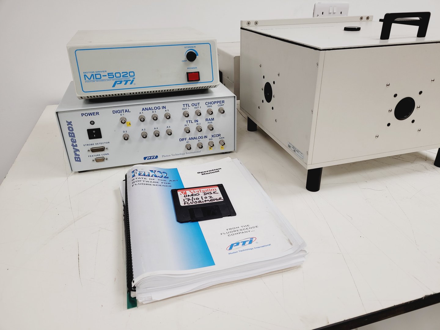 PTI Photon Technology International Fluorimeter System Lab