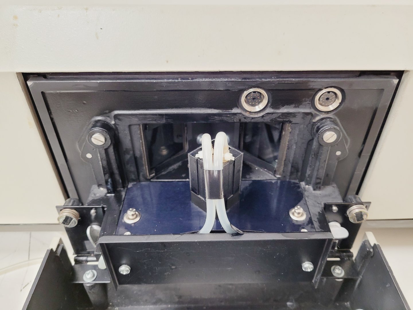 Image of Perkin Elmer LS 50 B Luminescence Spectrometer Lab