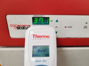 Thumbnail image of Nuaire NU-5500E Thermal Control Status CO2 Laboratory Incubator Lab Faulty