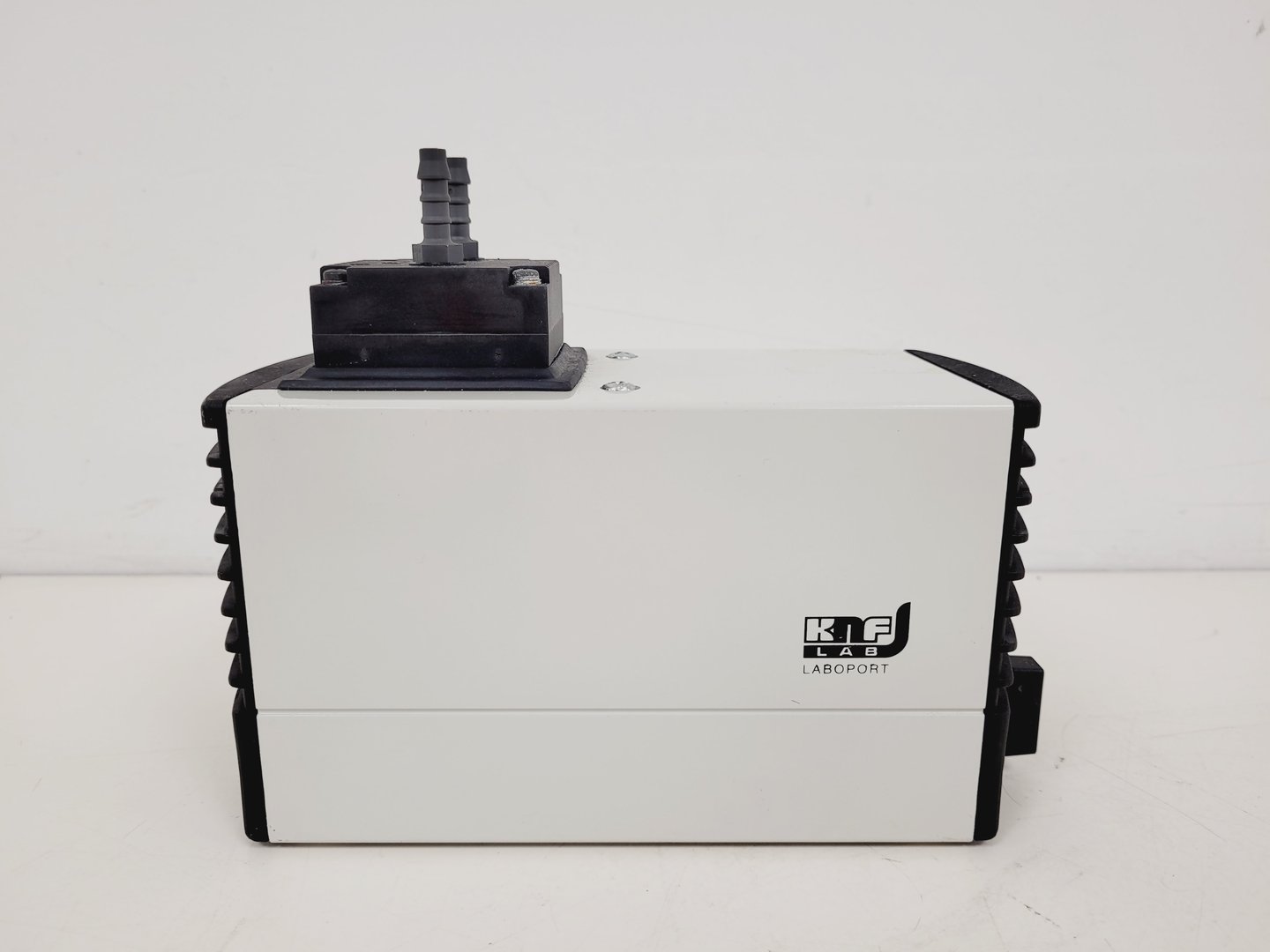 Image of KNF Laboport Type N811KN.18 Diaphragm Vacuum Pump Lab