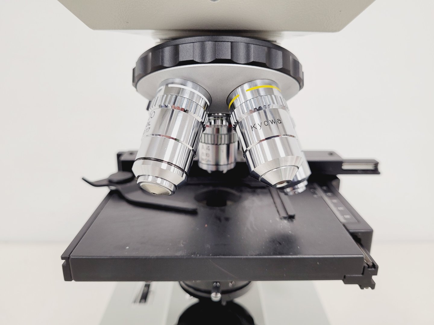 Image of Kyowa Medilux-12 Binocular Microscope with 4 x Objectives Lab