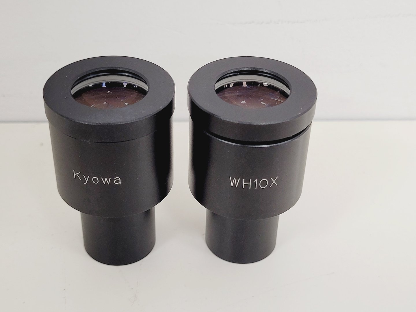Image of Kyowa Medilux-12 Binocular Microscope with 4 x Objectives Lab