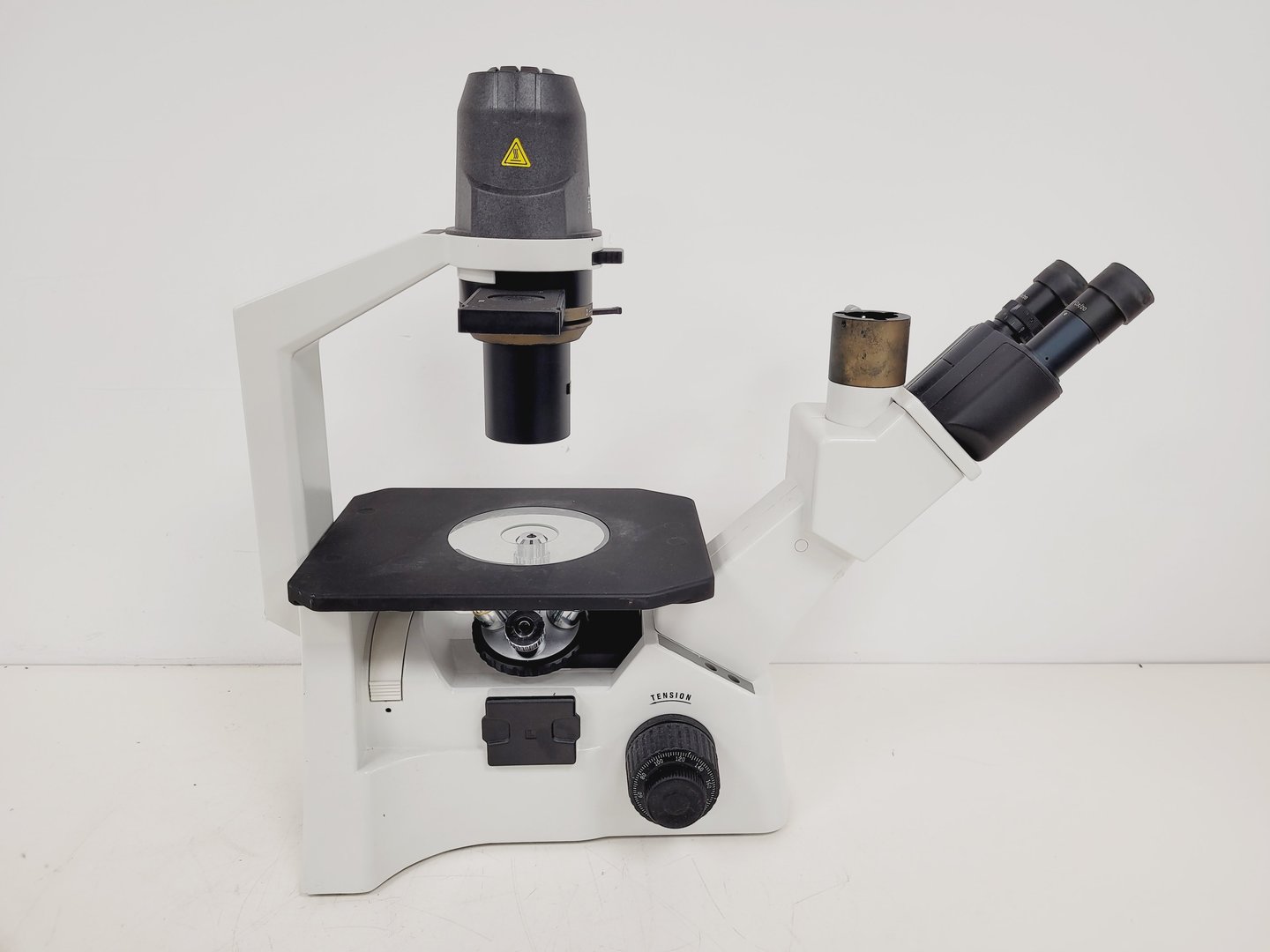 Image of Motic AE21 Series Inverted Trinocular Microscope with 4 x Objectives Lab