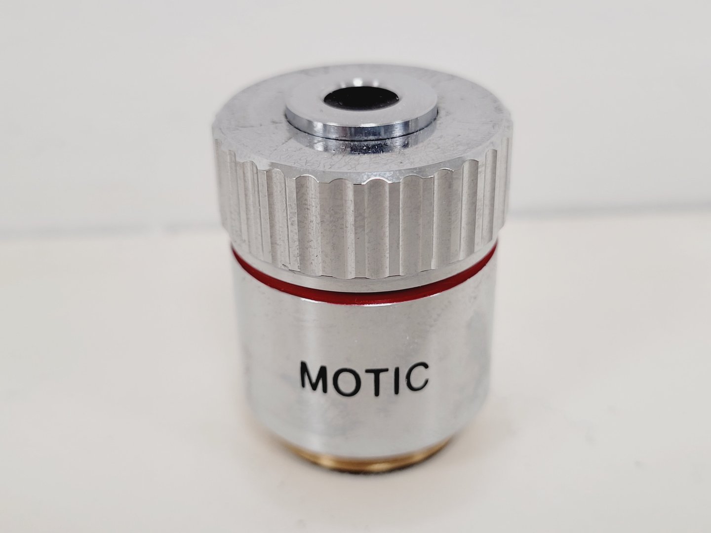 Image of Motic AE21 Series Inverted Trinocular Microscope with 4 x Objectives Lab