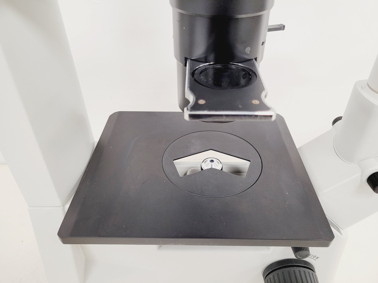 Image of Motic AE2000 Inverted Microscope with 4 x Objectives & 1 x Filter Lab