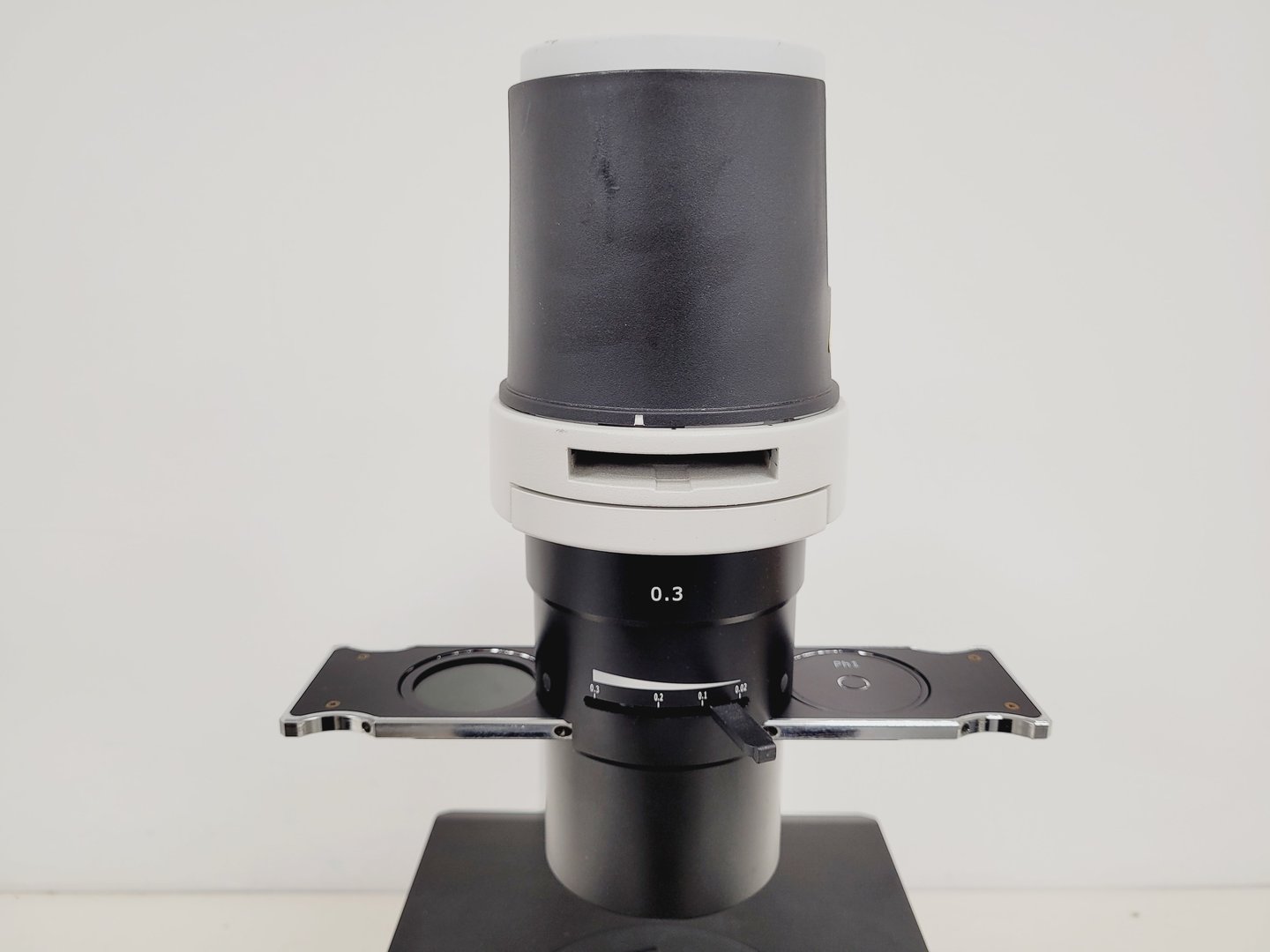 Motic AE2000 Inverted Microscope with 4 x Objectives & 1 x Filter Lab