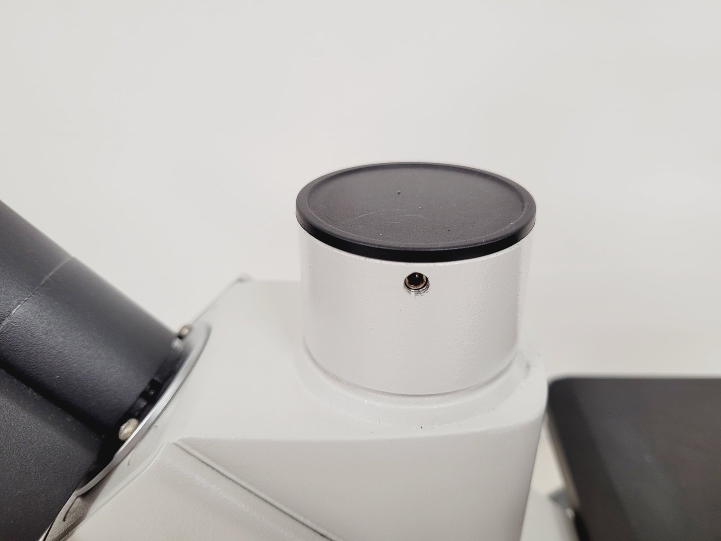 Image of Motic AE2000 Inverted Microscope with 4 x Objectives & 1 x Filter Lab