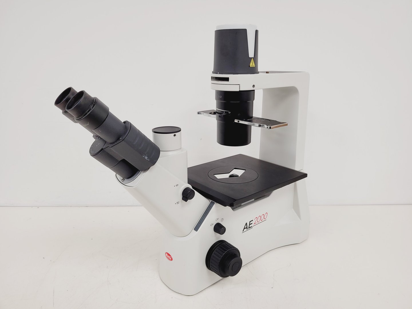 Image of Motic AE2000 Inverted Microscope with 4 x Objectives Lab