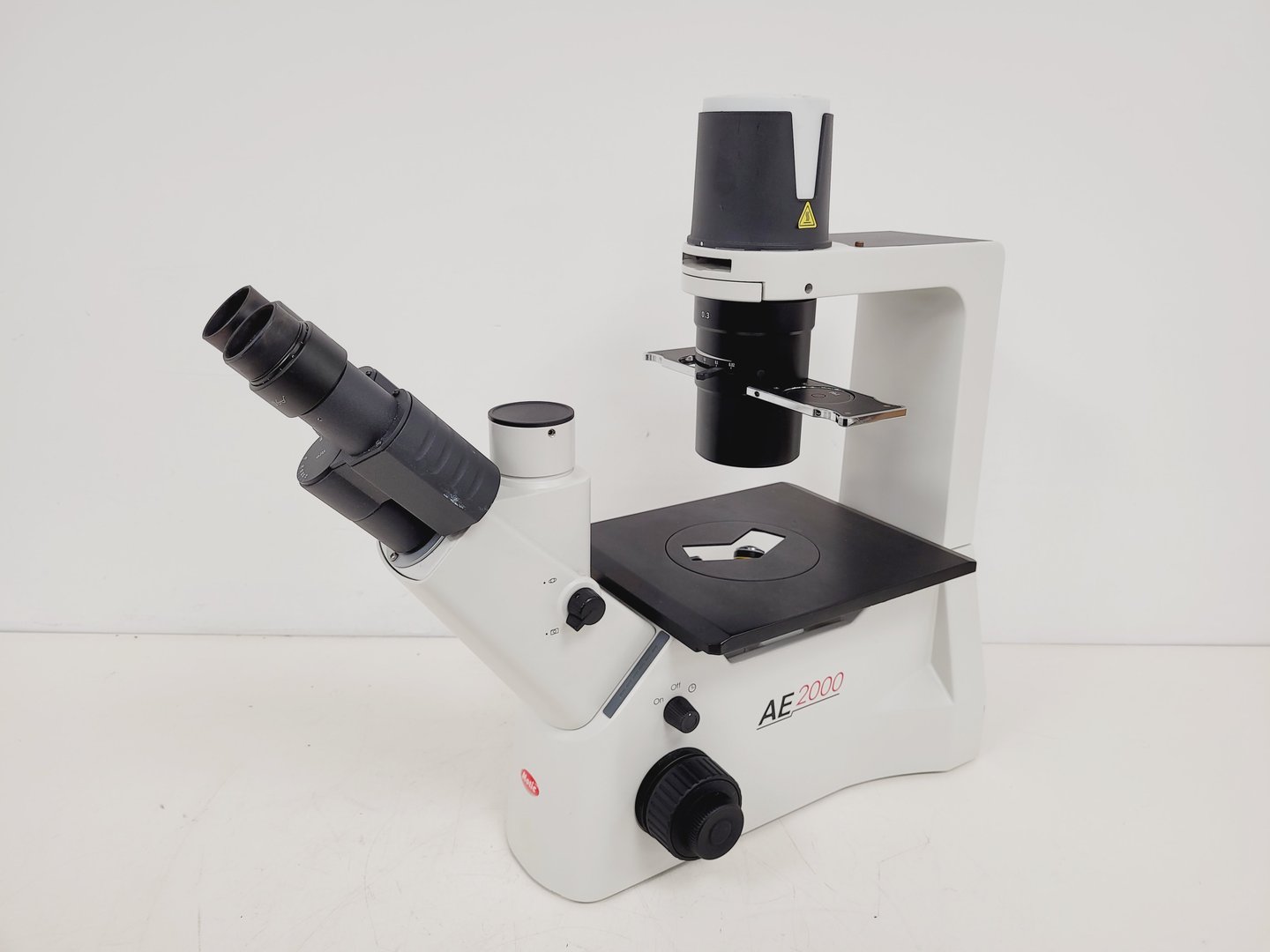 Image of Motic AE2000 Inverted Microscope with 4 x Objectives Lab