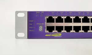 Thumbnail image of 16 x Extreme Network Summit X450e-48p Network Switches 48 Slot Model 16148