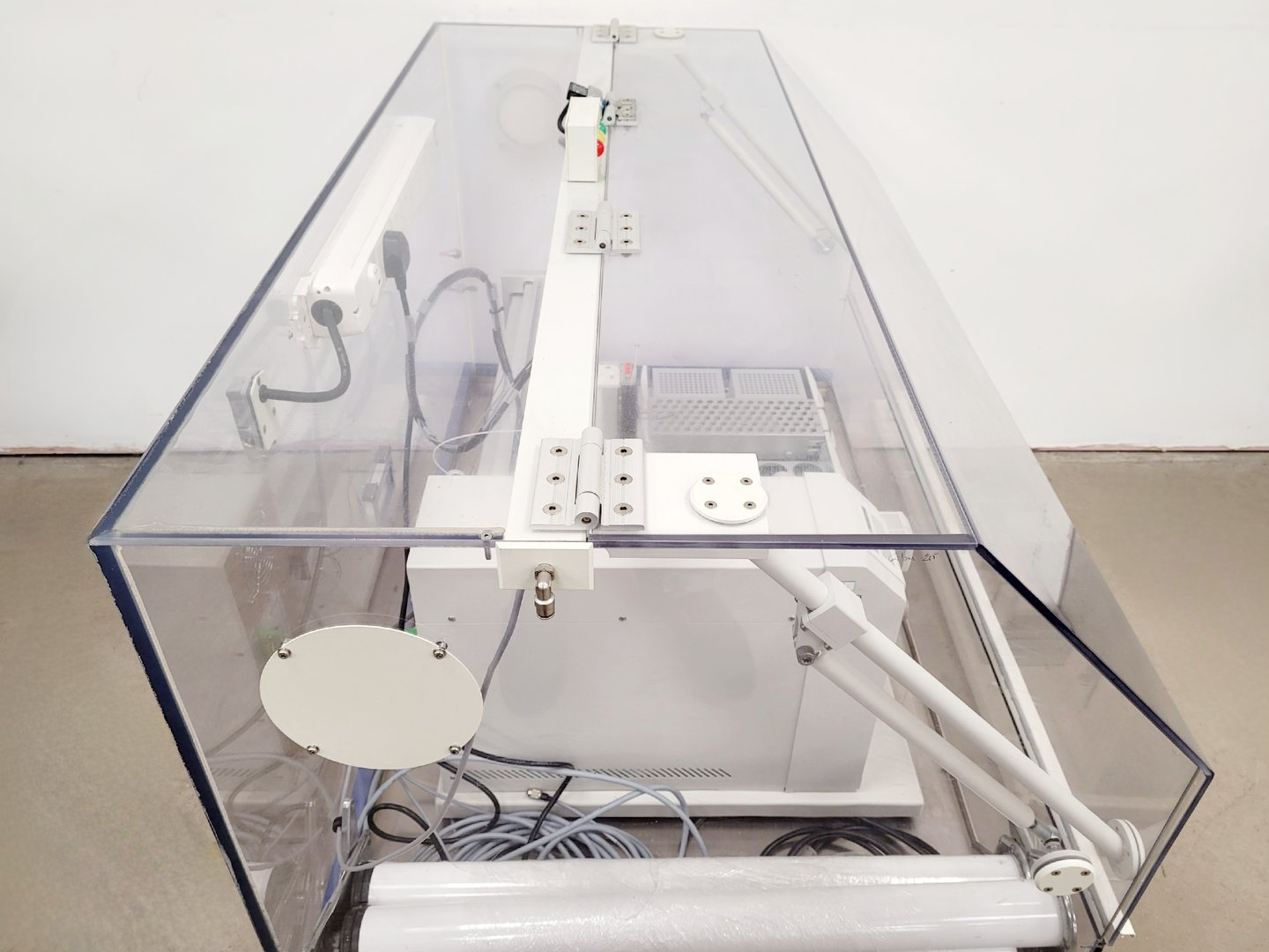 Image of Gilson Liquid Handler Model 215 - Gilson Injection Module Model 819 System Lab