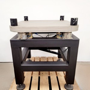 Thumbnail image of Bilz BiAir Laboratory Vibration Isolation Optical Table Lab