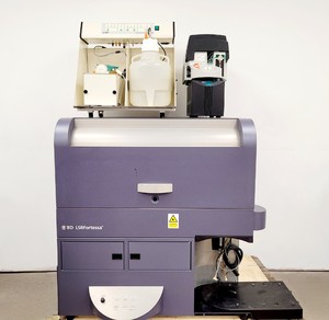 Thumbnail image of Becton Dickinson BD LSRFortessa Cell Analysis System with Accessories Lab