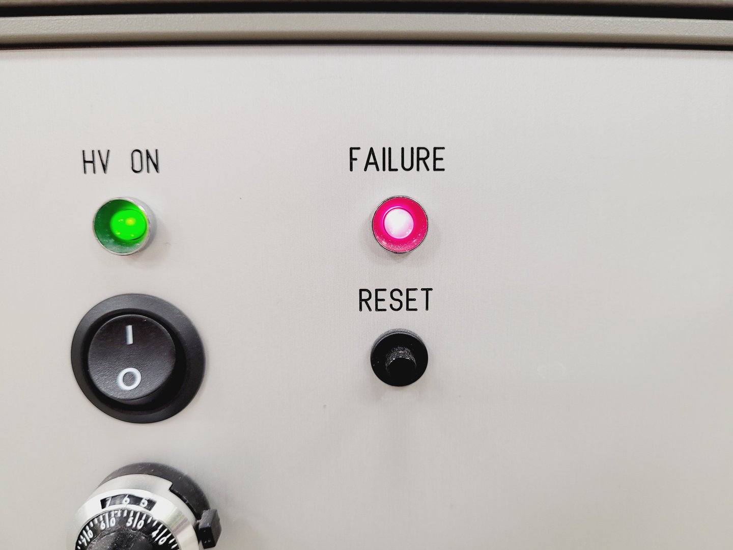 Image of High-Q femtoREGEN Class 4 Laser Model IC-1030-1000 Yb HR REG AMP SHG-THG Faulty