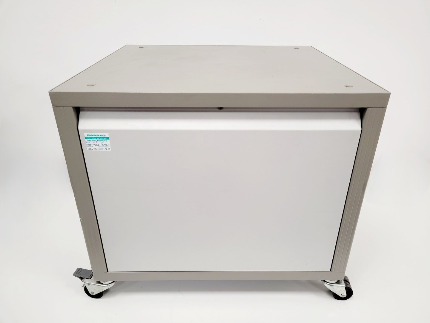 Image of High-Q femtoREGEN Class 4 Laser Model IC-1030-1000 Yb HR REG AMP SHG-THG Faulty