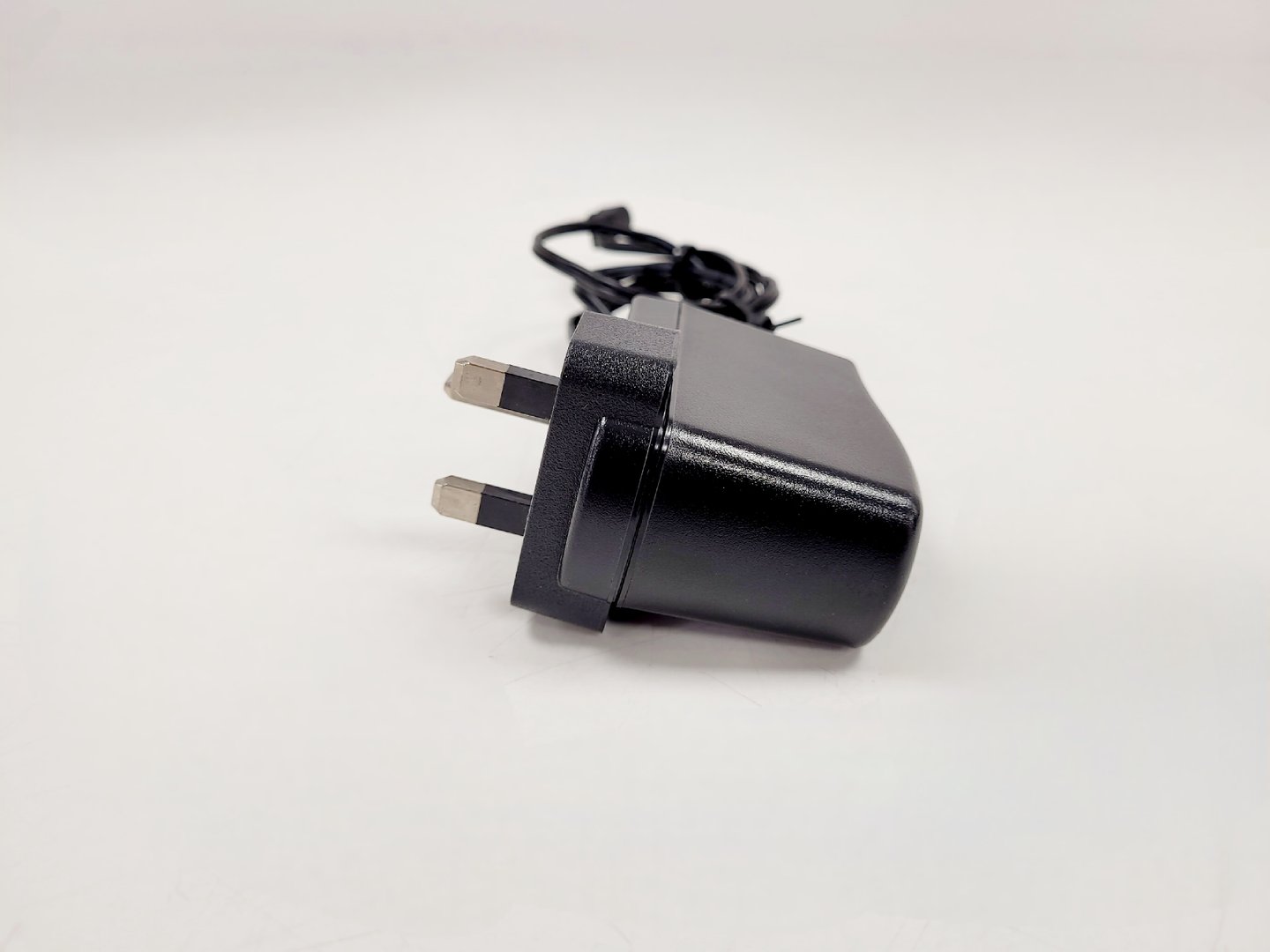 Image of High-Q femtoREGEN Class 4 Laser Model IC-1030-1000 Yb HR REG AMP SHG-THG Faulty