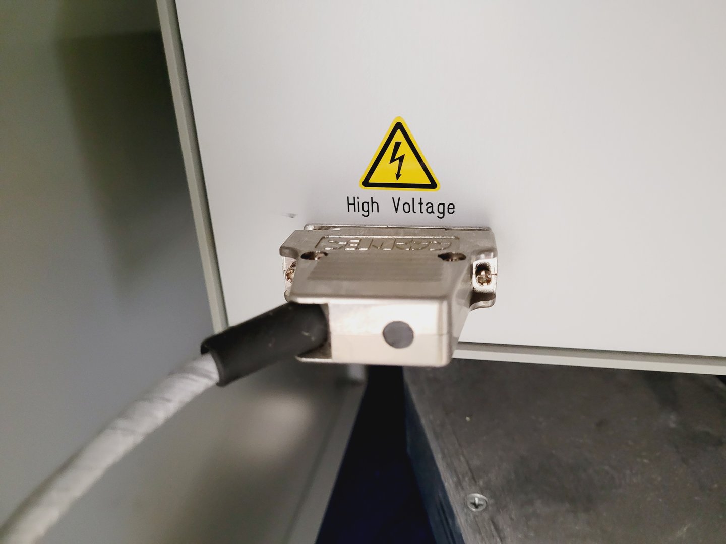 Image of High-Q femtoREGEN Class 4 Laser Model IC-1030-1000 Yb HR REG AMP SHG-THG Faulty