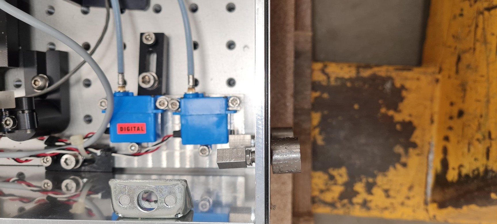 Image of High-Q femtoREGEN Class 4 Laser Model IC-1030-1000 Yb HR REG AMP SHG-THG Faulty