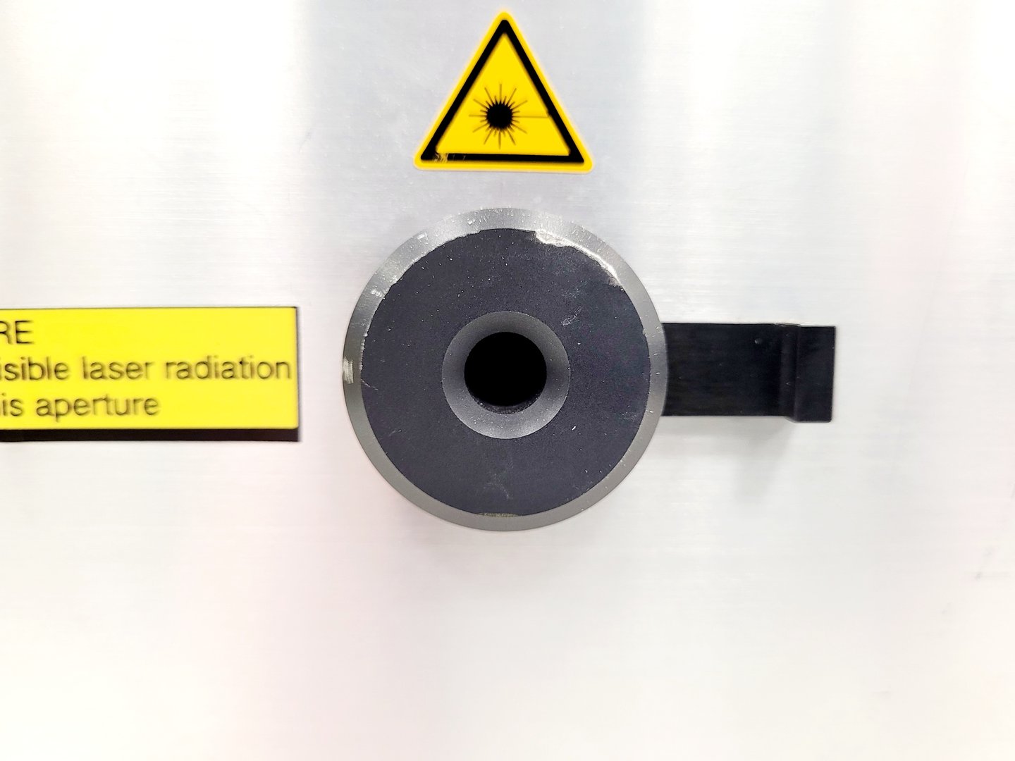 Image of High-Q femtoREGEN Class 4 Laser Model IC-1030-1000 Yb HR REG AMP SHG-THG Faulty