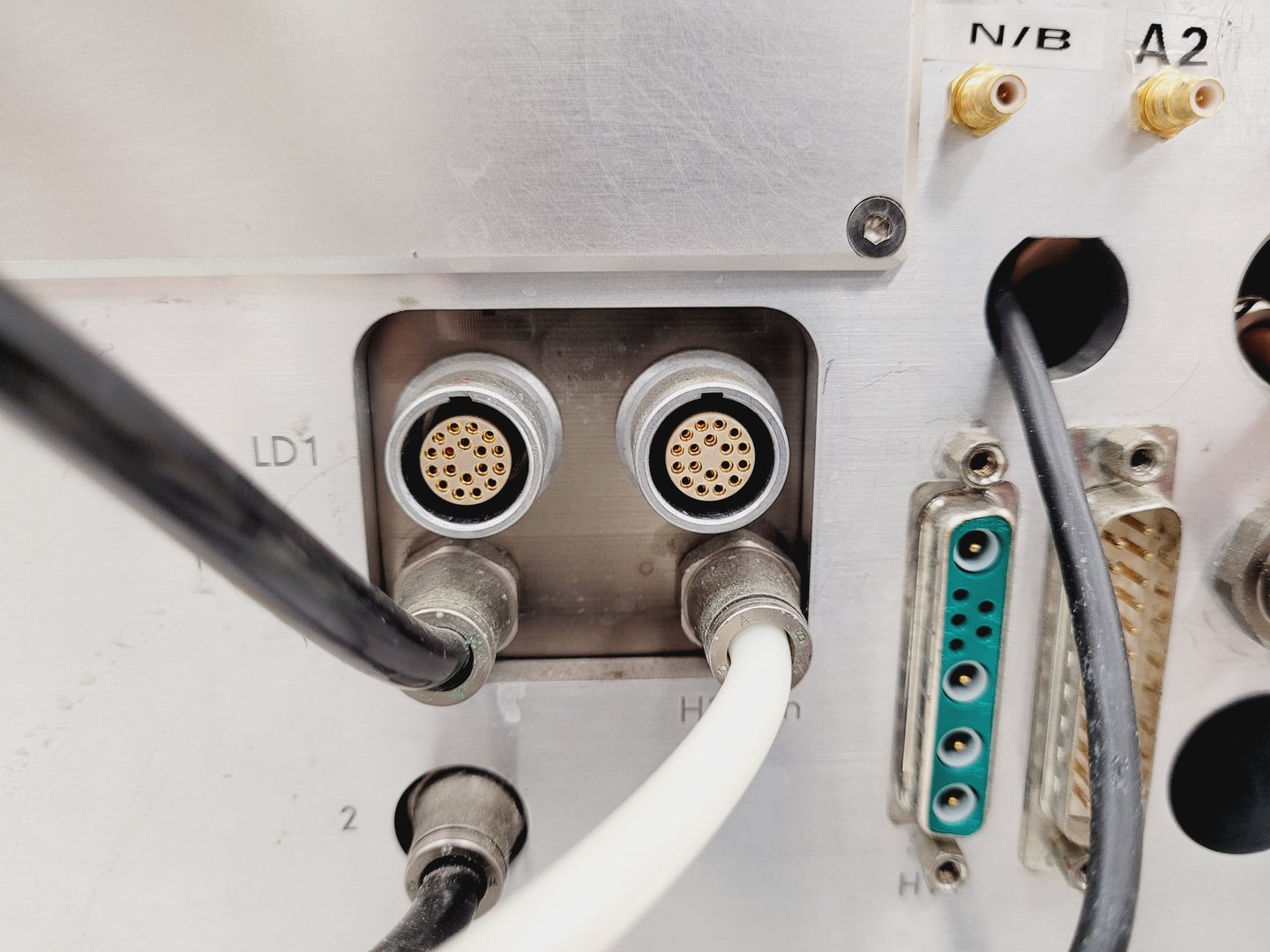 Image of High-Q femtoREGEN Class 4 Laser Model IC-1030-1000 Yb HR REG AMP SHG-THG Faulty