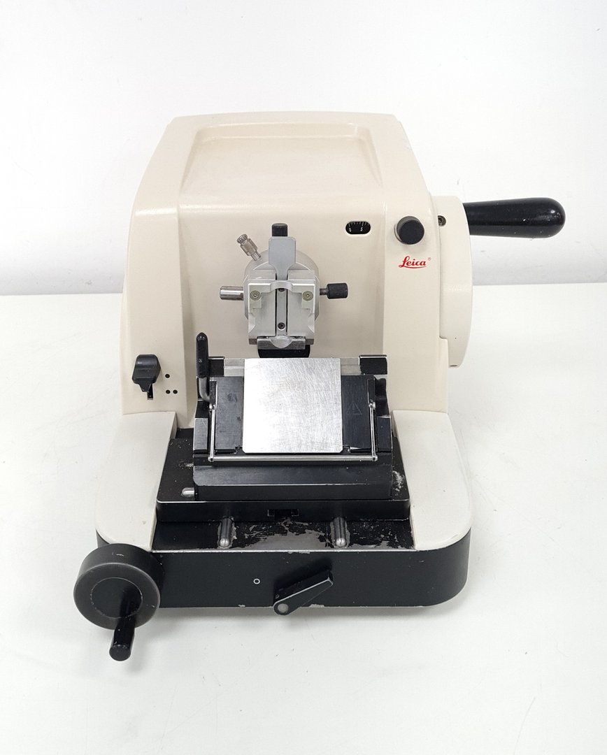 Image of Leica RM2125RT Microtome Cat. 045738890 Lab