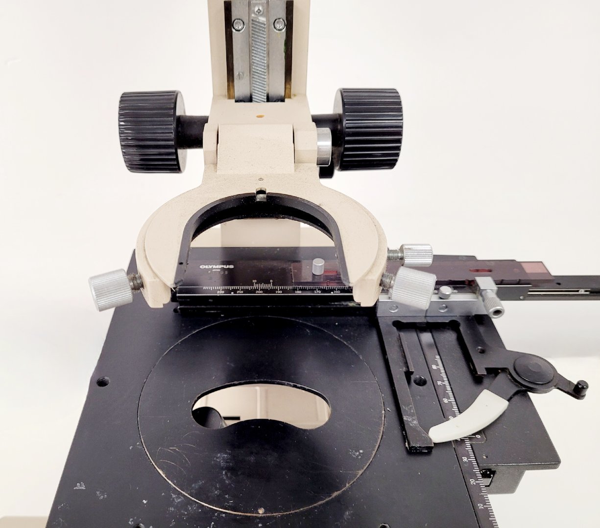 Image of Olympus IMT-2 Inverted Research Microscope with 4 x Objectives Lab