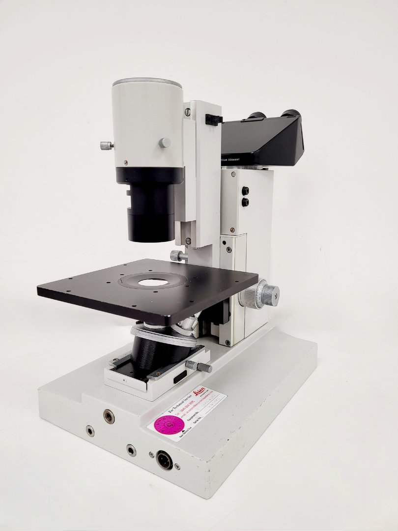 Image of Leica Diavert Inverted Microscope w/ 4 x Objectives & 465 Power Supply Lab