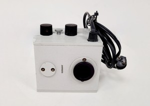 Thumbnail image of Leica Diavert Inverted Microscope w/ 4 x Objectives & 465 Power Supply Lab