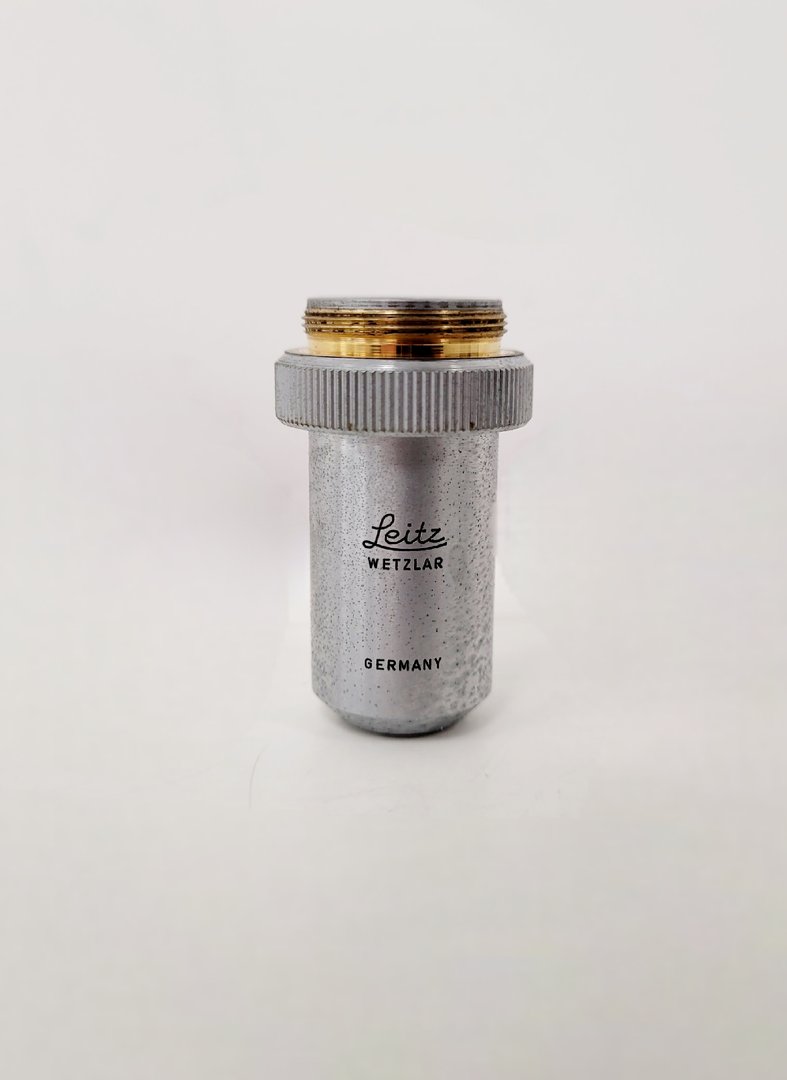 Image of Leica Diavert Inverted Microscope w/ 4 x Objectives & 465 Power Supply Lab