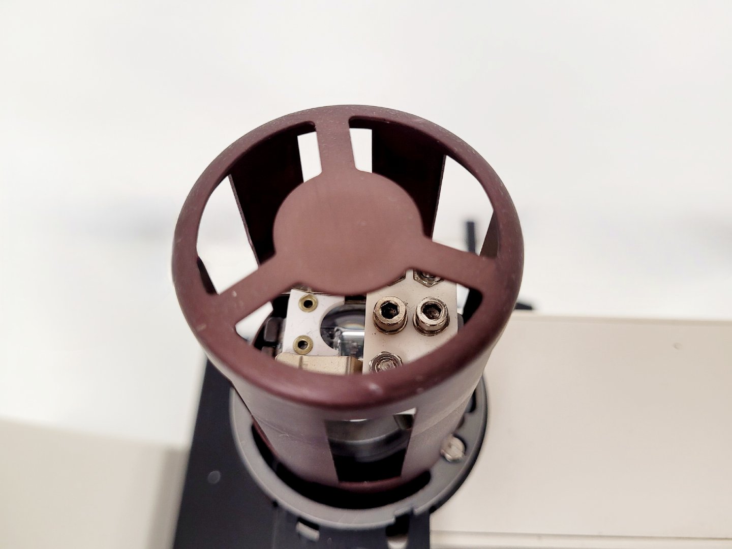 Image of Carl Zeiss Axiovert 40 CFL Microscope w/ 3 x Objectives Lab