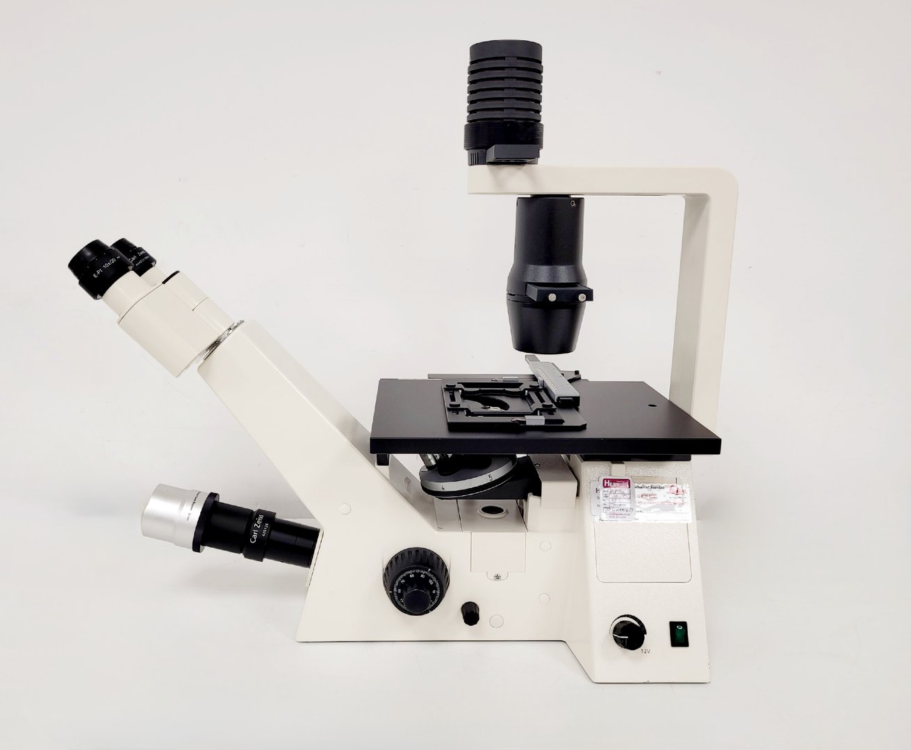 Image of Carl Zeiss Axiovert 40 CFL Microscope w/ 3 x Objectives Lab