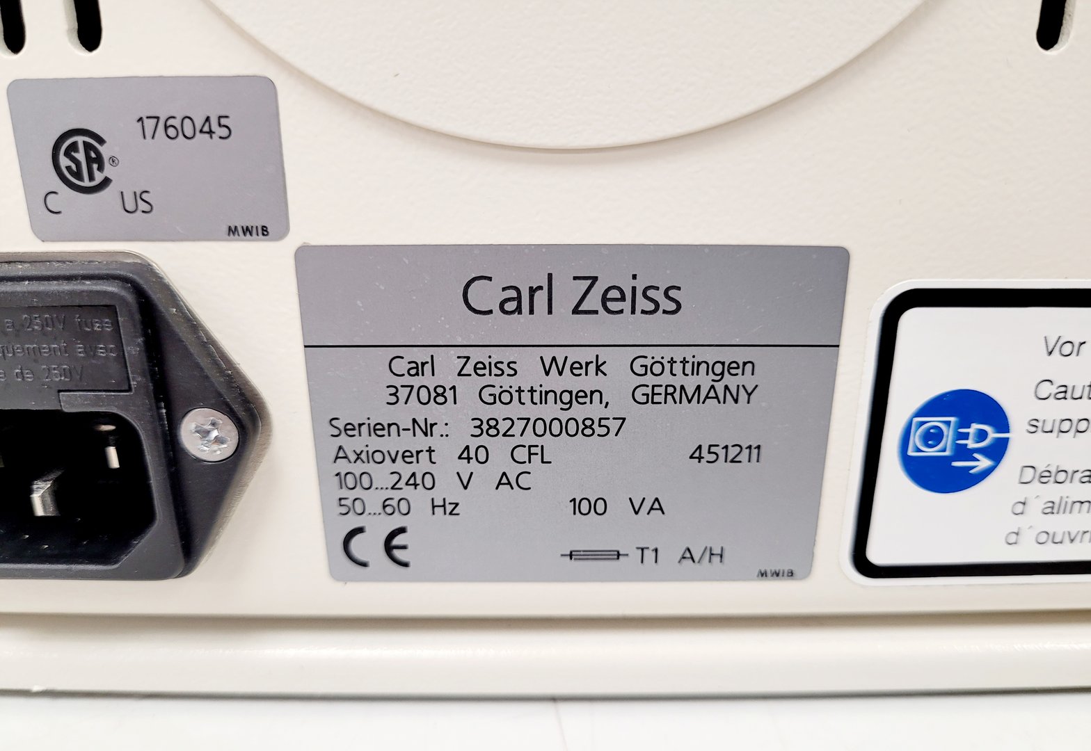 Image of Carl Zeiss Axiovert 40 CFL Microscope w/ 3 x Objectives Lab