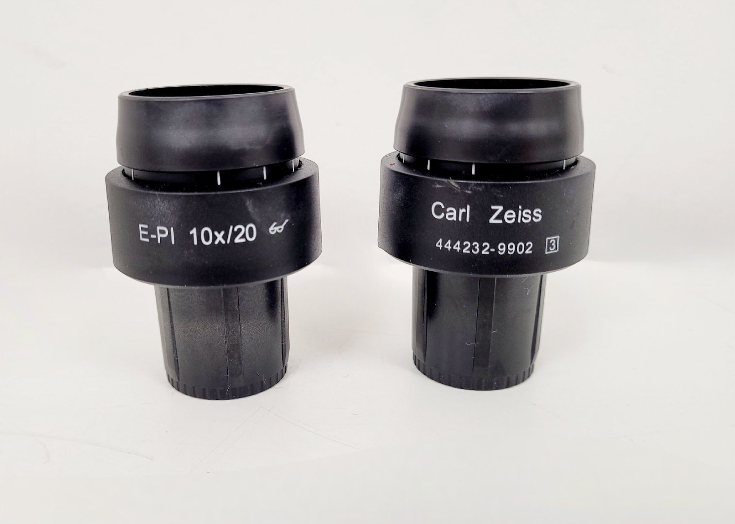 Image of Carl Zeiss Axiovert 40 CFL Microscope w/ 3 x Objectives Lab