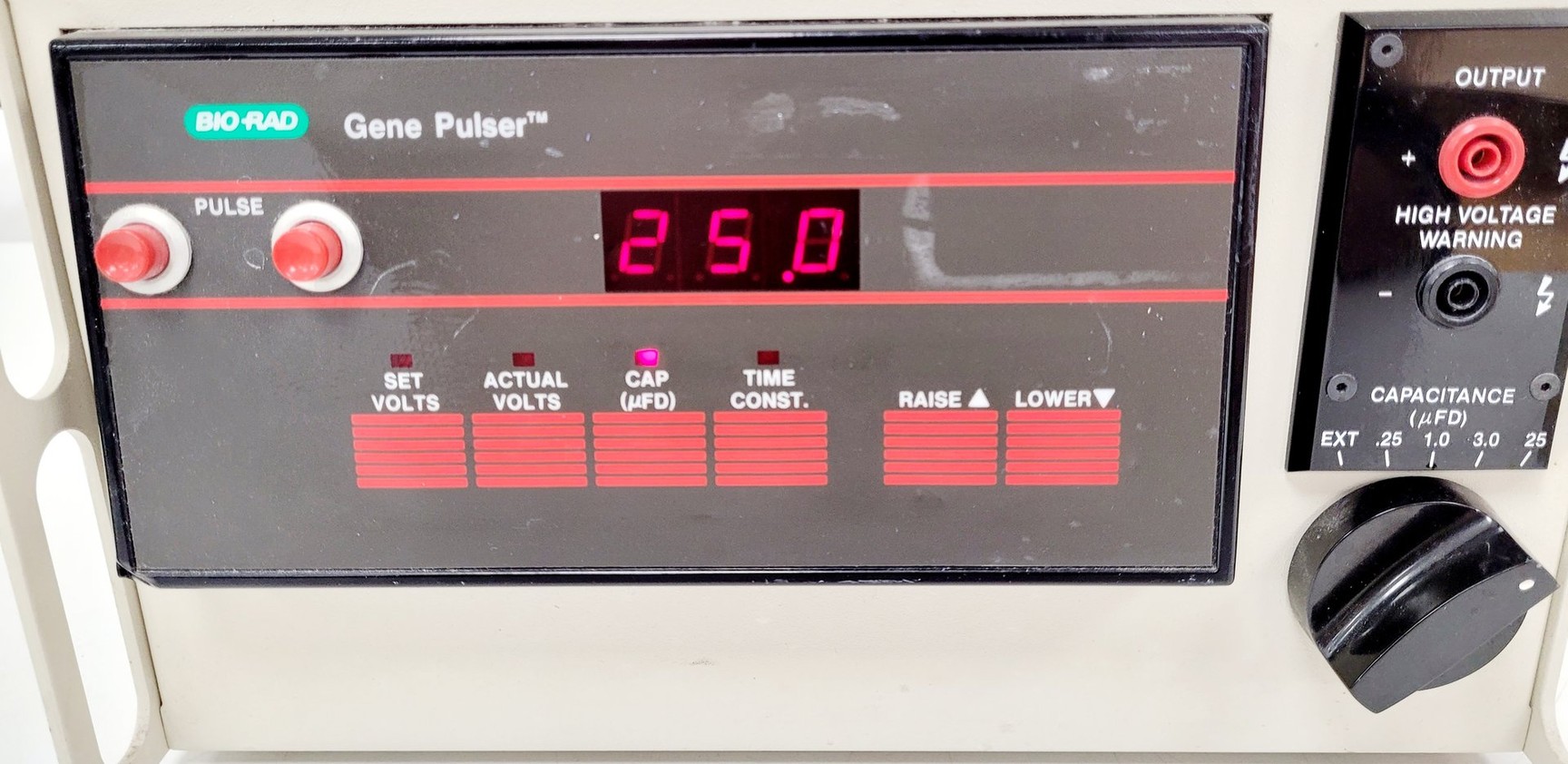 Image of Bio-rad Gene Pulser Capacitance Extender Pulse Controller Electroporation System