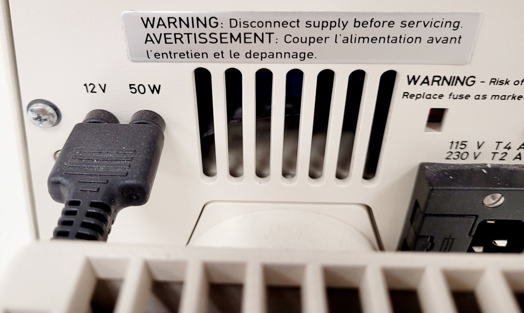 Image of Carl Zeiss Axioskop Microscope w/ 5 x Objectives,Eyepieces, Power Supply Lab